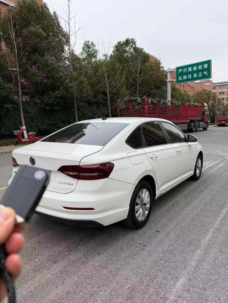 马鞍山21年大众朗逸9