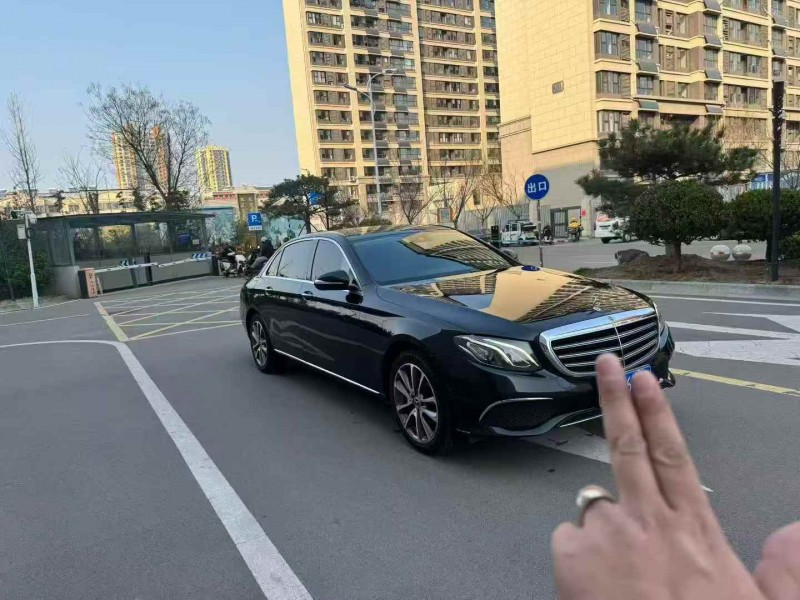 枣庄17年奔驰E2