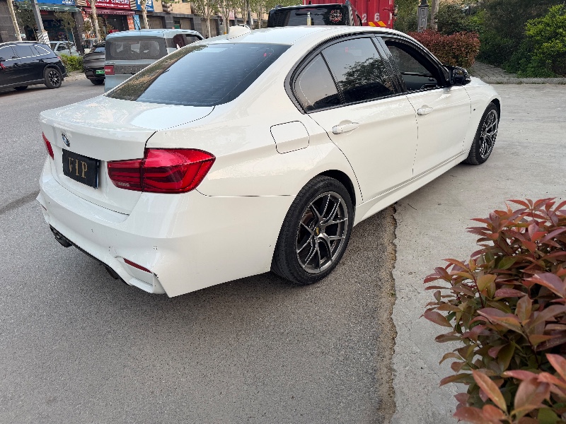 西安17年宝马3系9