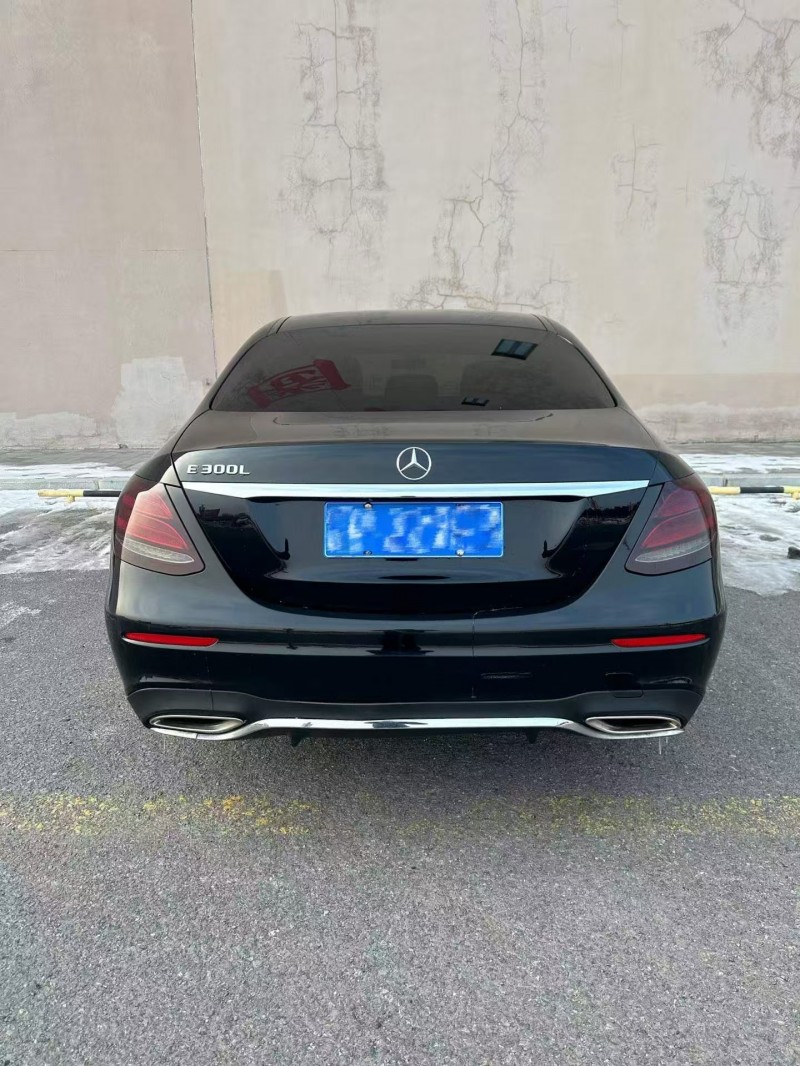 营口18年奔驰E8