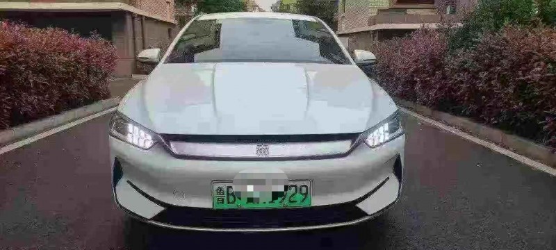 济南24年比亚迪秦1