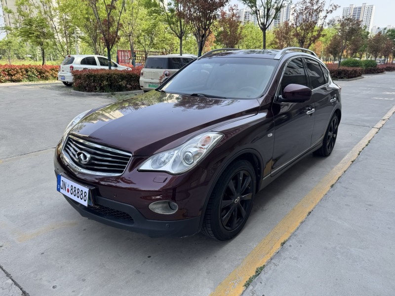 济宁15年英菲尼迪QX504