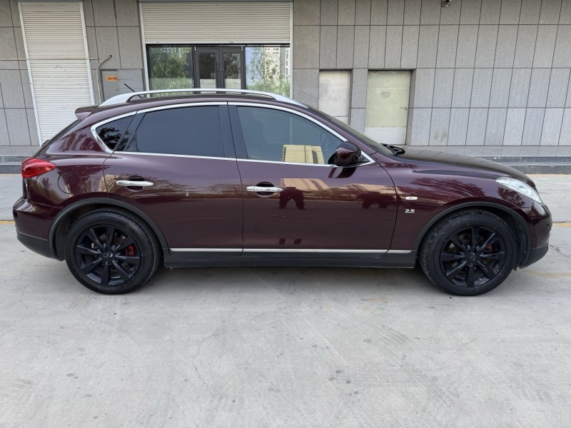 济宁15年英菲尼迪QX505
