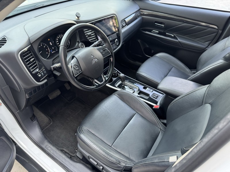 济宁20年三菱欧蓝德6