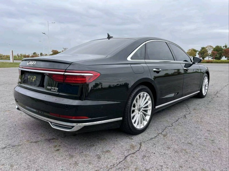 鹽城21年奧迪A8L3