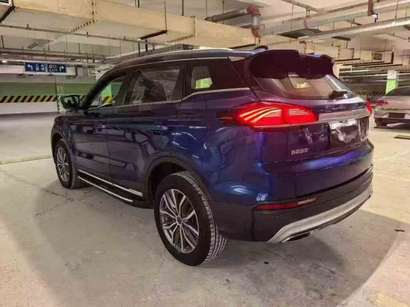 绵阳19年吉利博越9