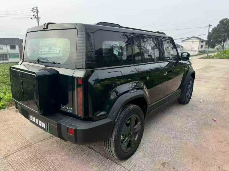 重庆25年奇瑞ICAR8