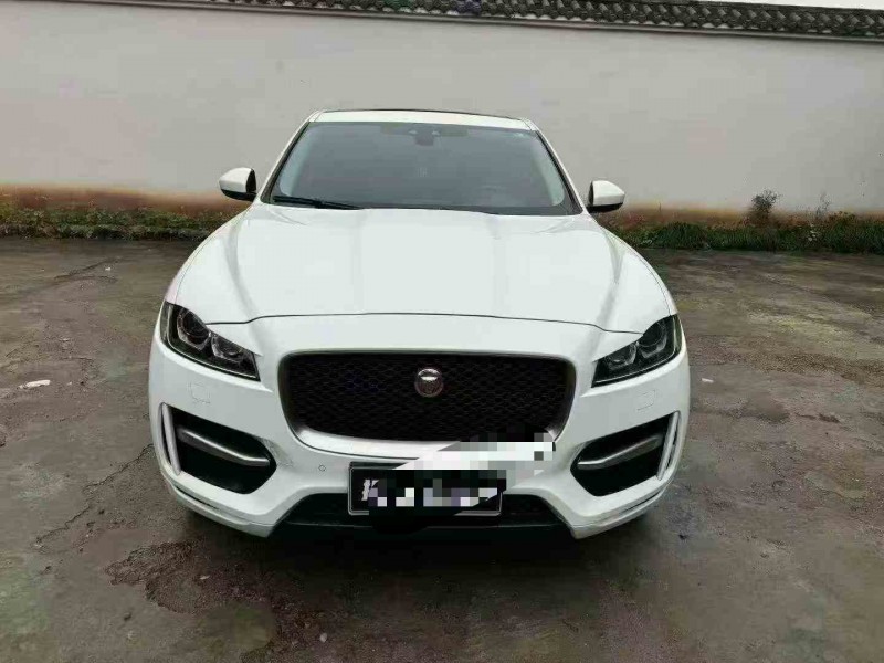 重庆17年捷豹F-PACE1
