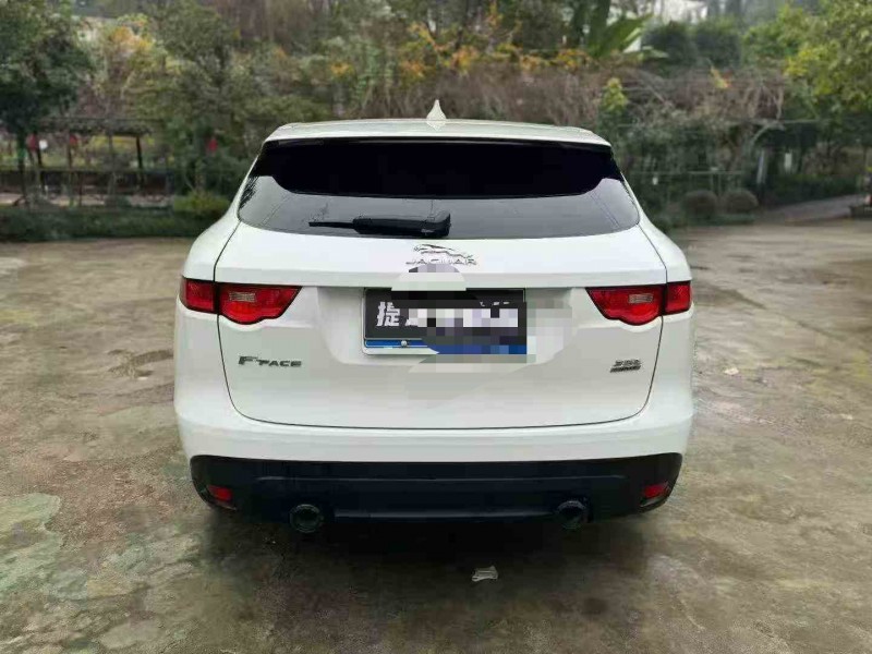 重庆17年捷豹F-PACE9