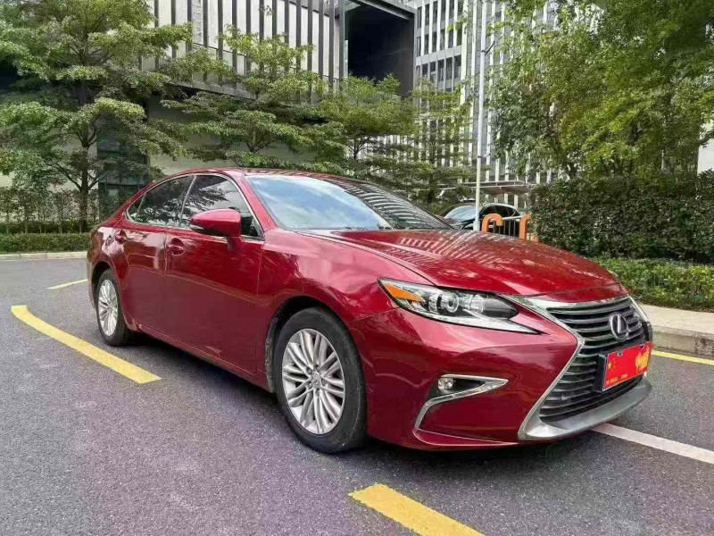 广州16年雷克萨斯ES3