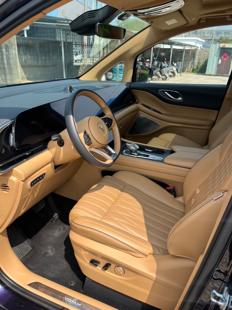 宿州23年岚图汽车梦想家7