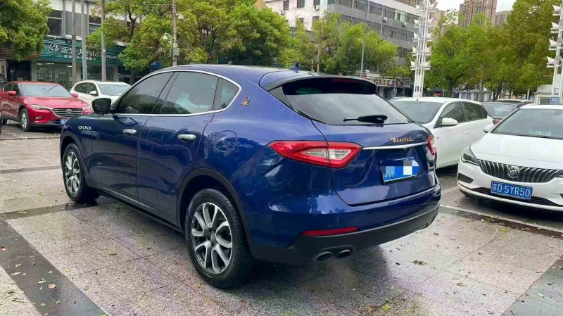 连云港17年玛莎拉蒂Levante9