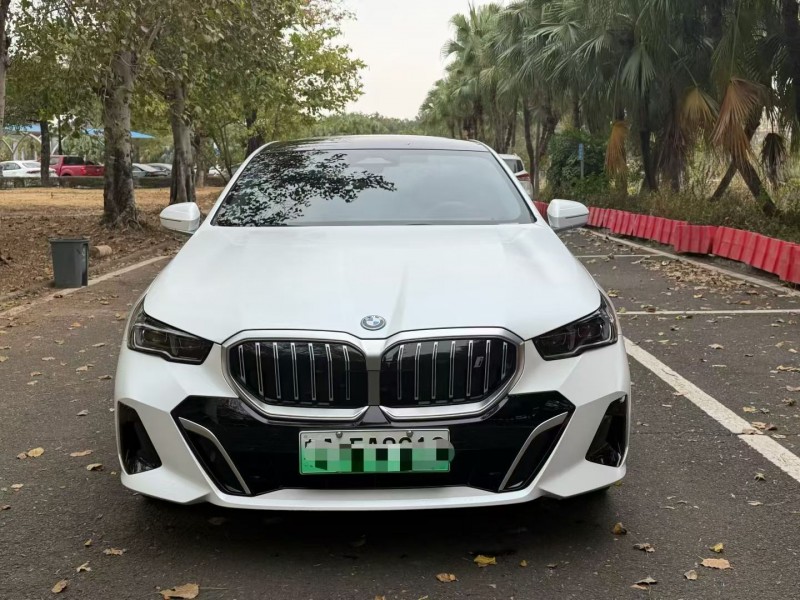 佛山25年宝马I51