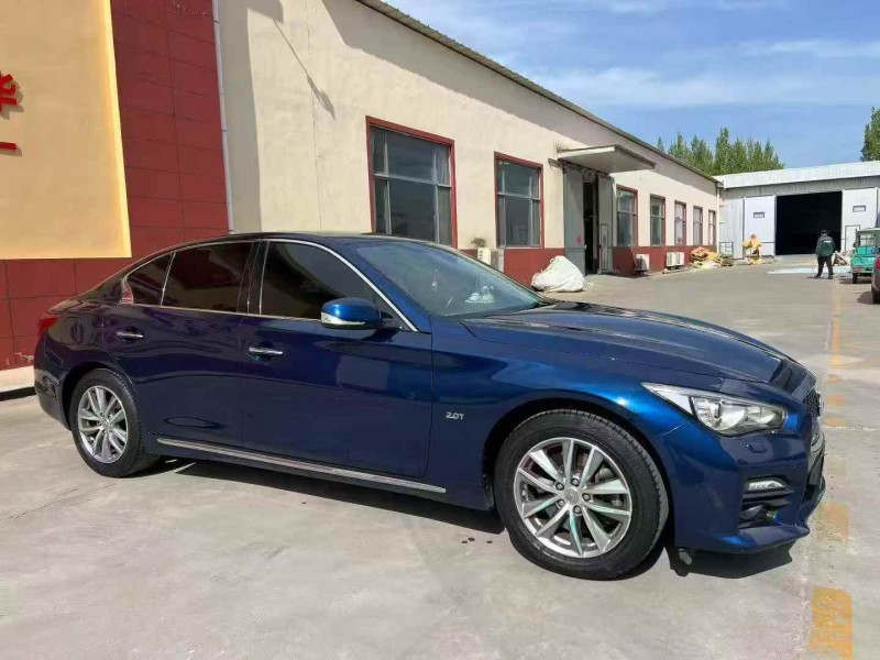 济宁17年英菲尼迪QX502