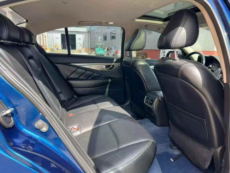 济宁17年英菲尼迪QX503