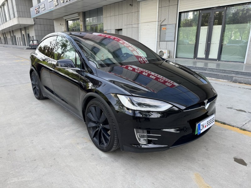 济宁17年特斯拉MODEL X2