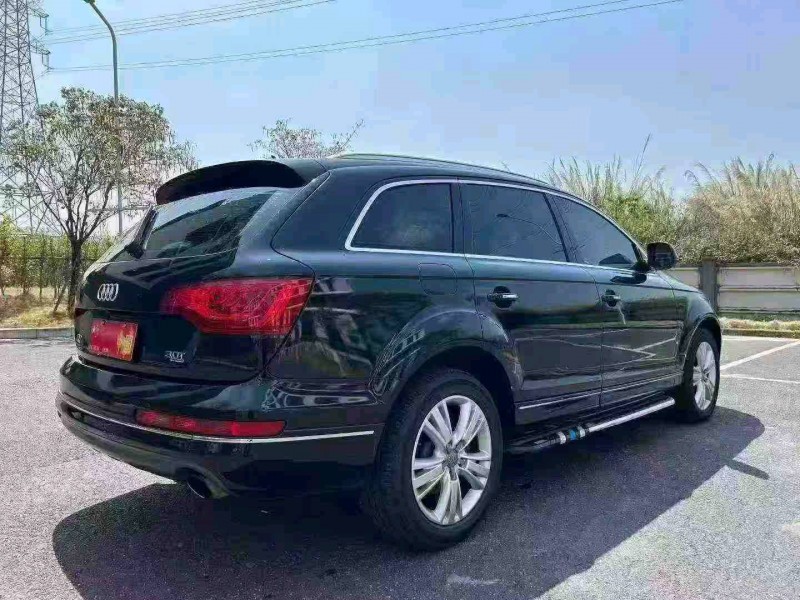 广州12年奥迪Q78