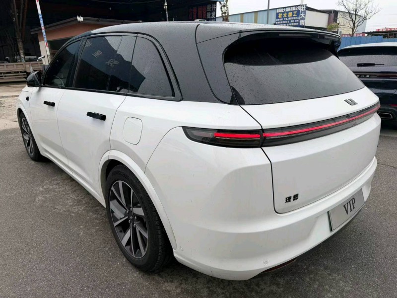 襄阳24年理想L79