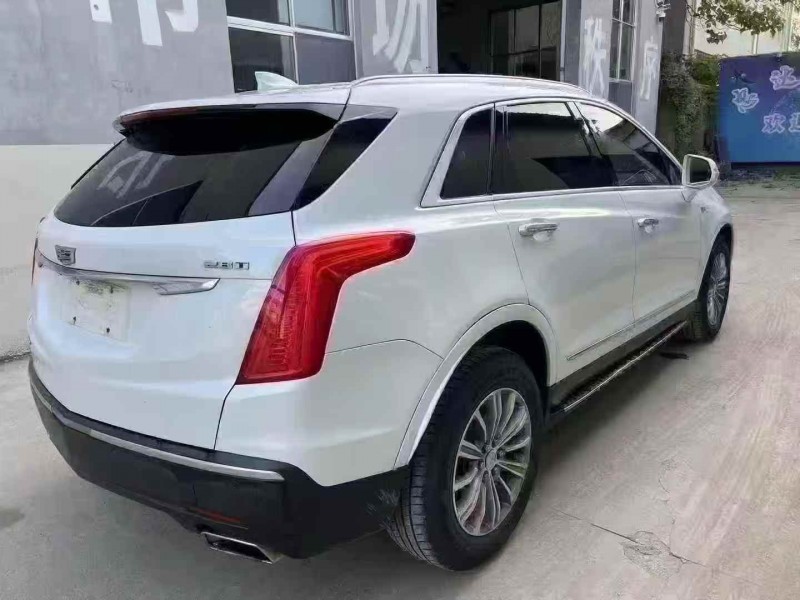 济宁16年凯迪拉克XT57