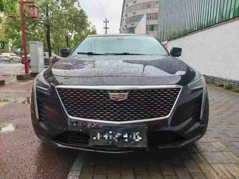 鹰潭20年凯迪拉克CT61
