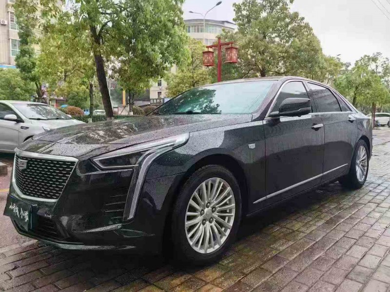鹰潭20年凯迪拉克CT62