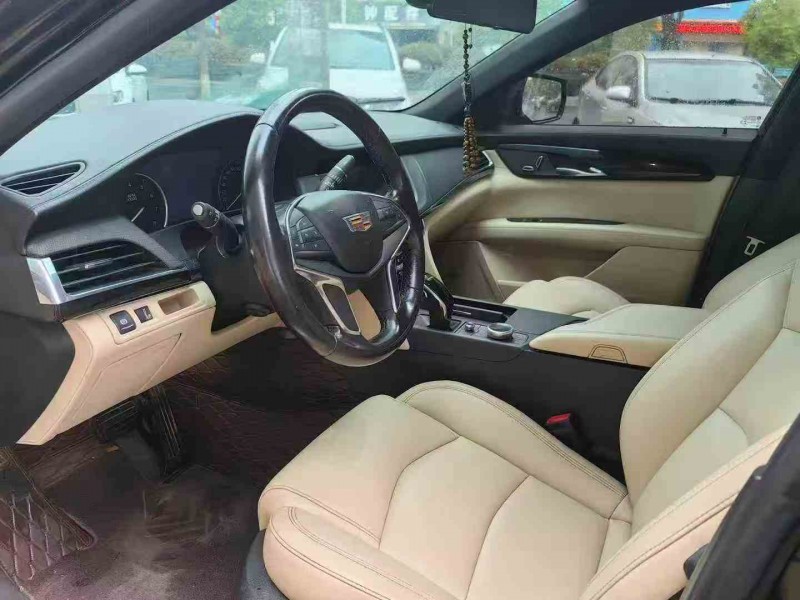 鹰潭20年凯迪拉克CT65