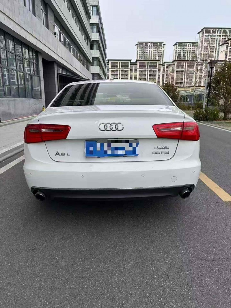 济宁15年奥迪A6L9