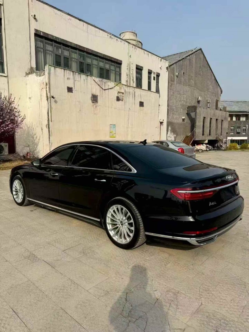 烟台20年奥迪A8L8