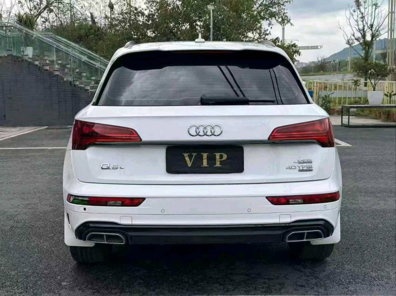 重庆22年奥迪Q58