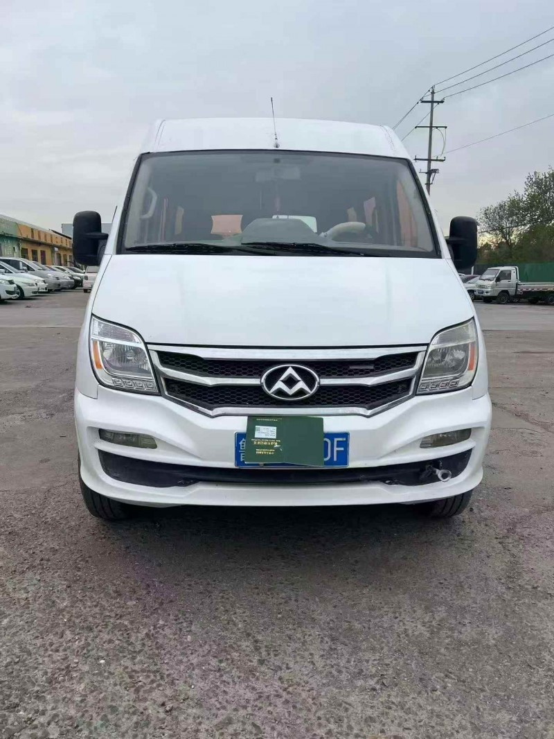 济宁17年大通V801
