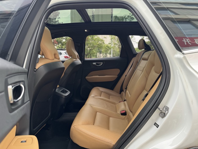 济宁18年沃尔沃XC609