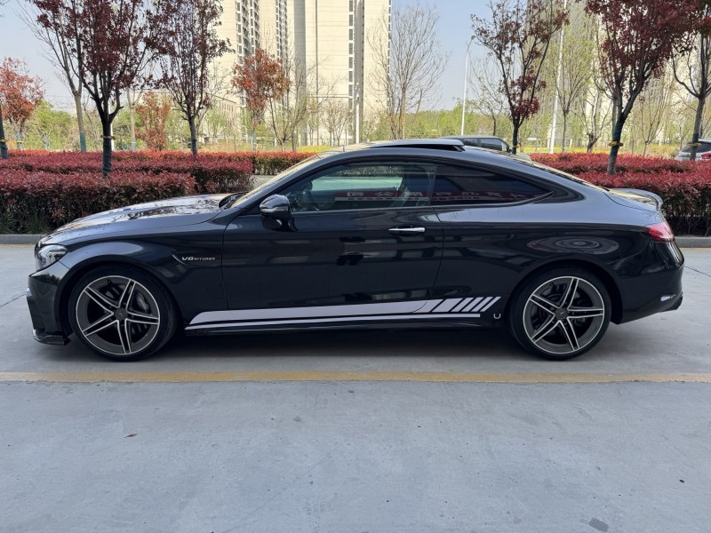 济宁19年奔驰AMG6