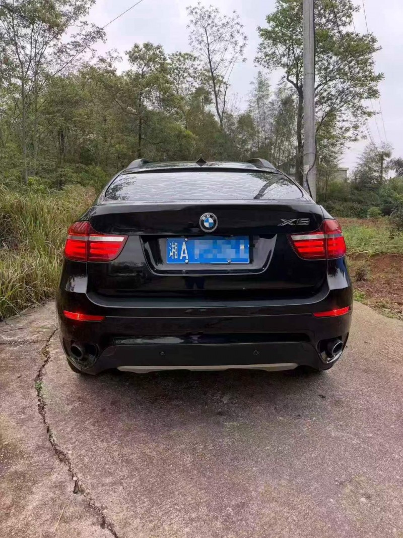 常德16年宝马X69