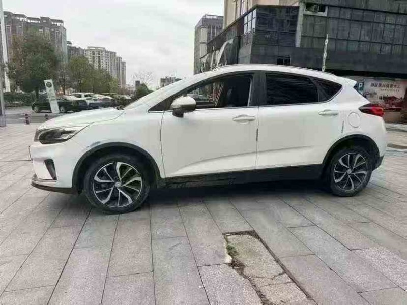 南昌21年吉利帝豪2
