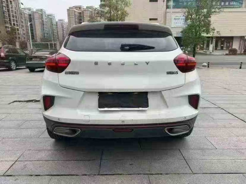 南昌21年吉利帝豪8