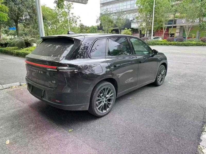 湛江26年零跑汽车C105