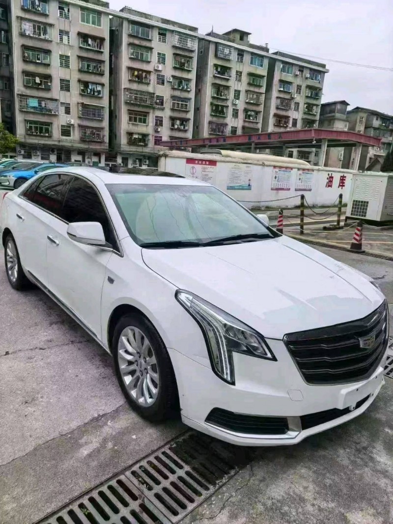 长沙20年凯迪拉克XTS3