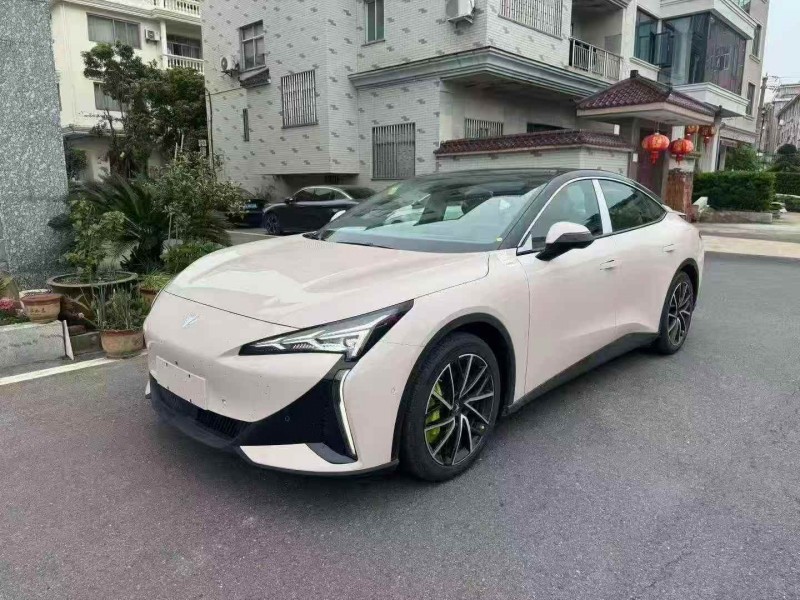 淮安26年极狐汽车阿尔法2