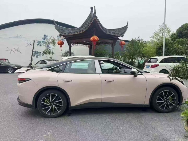 淮安26年极狐汽车阿尔法5