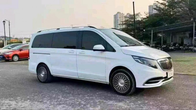 南宁18年奔驰V2