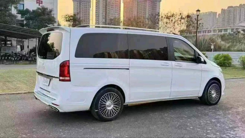 南宁18年奔驰V7