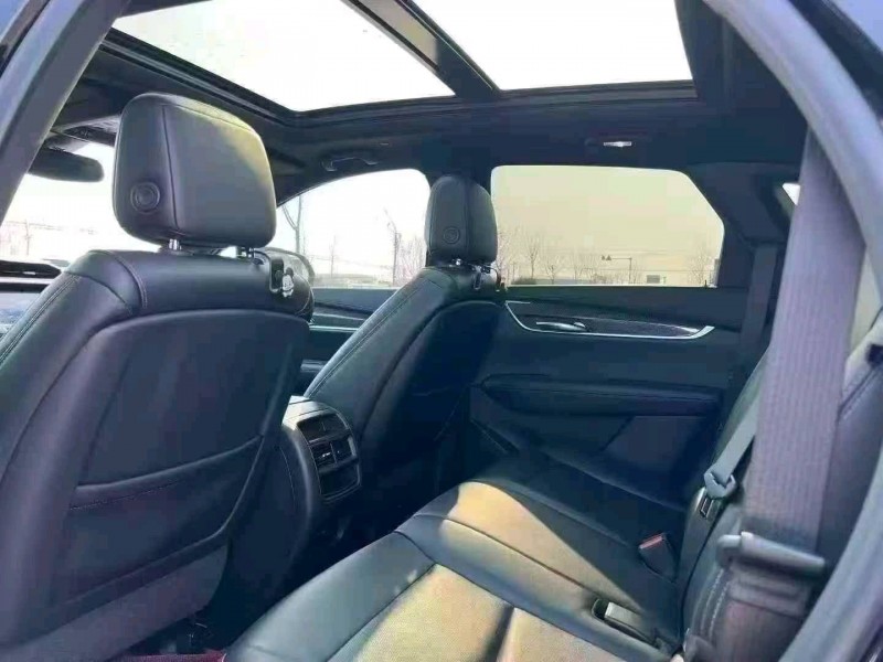 济宁22年凯迪拉克XT55