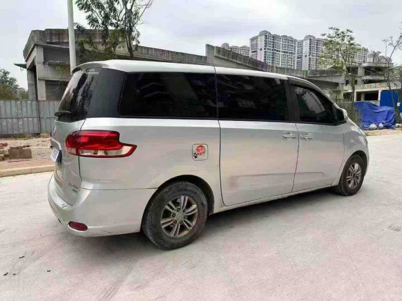 南宁17年大通G107