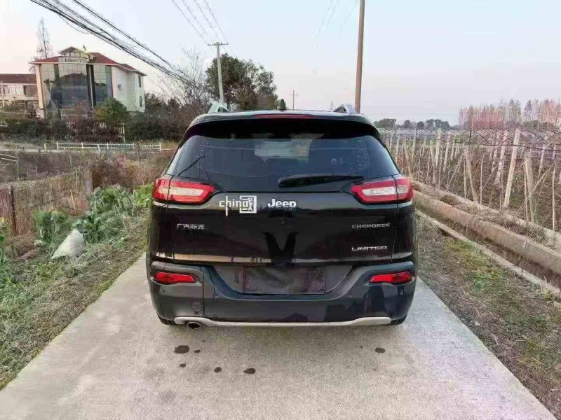 湖州20年Jeep自由光9