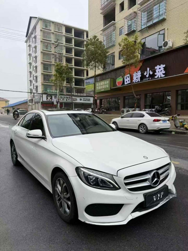 苏州17年奔驰C2