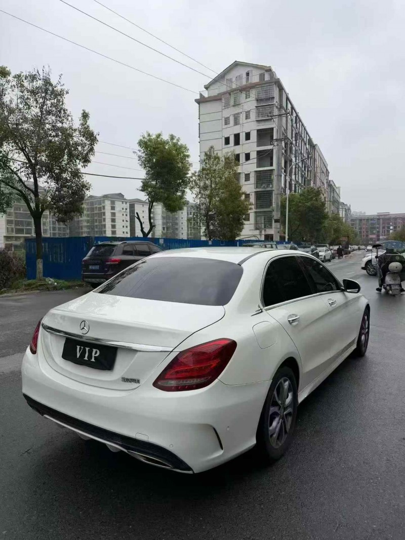 苏州17年奔驰C8