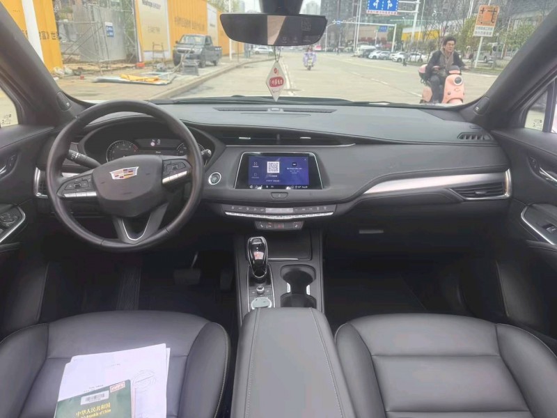 武汉20年凯迪拉克XT45