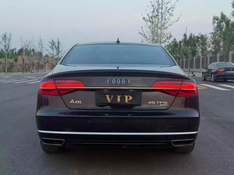 邯郸16年奥迪A8L9