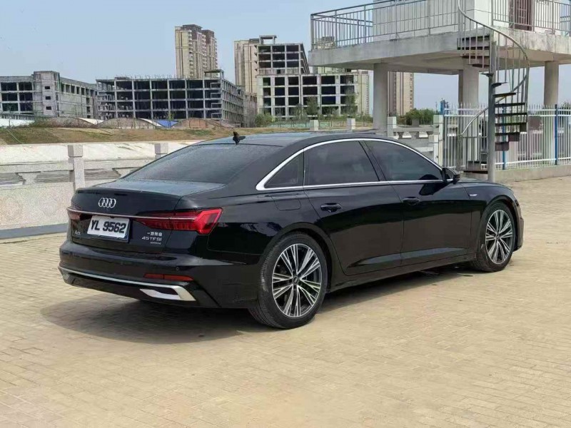 新乡21年奥迪A6L9