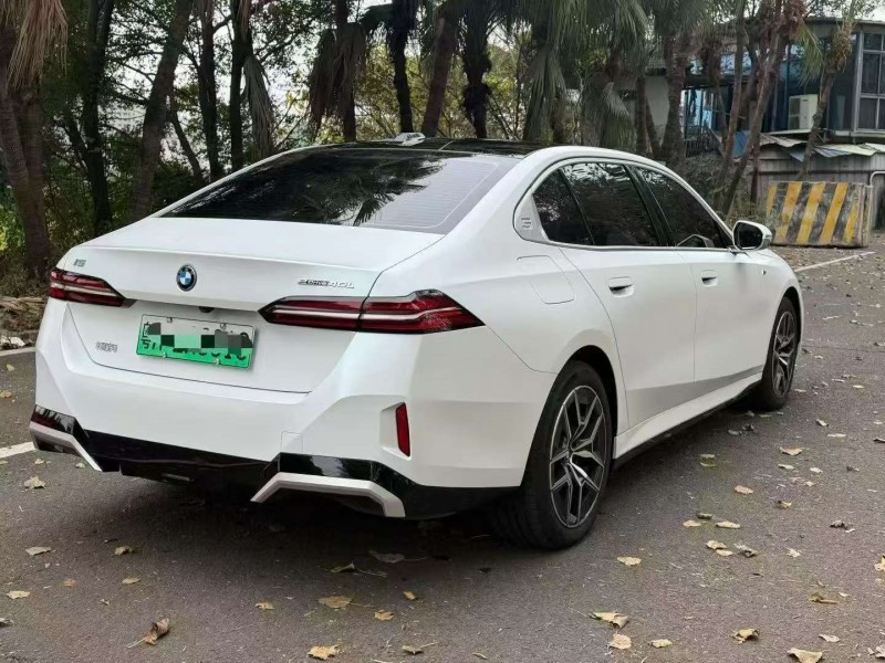 东营25年宝马I58